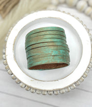 Load image into Gallery viewer, Patina effect Leather Sliced Cuff bracelet