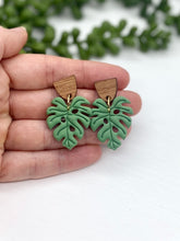 Load image into Gallery viewer, Monstera Leaf Clay earrings