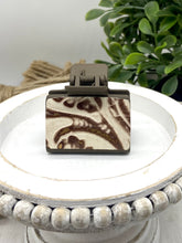 Load image into Gallery viewer, Cream embossed leather hair claw clip
