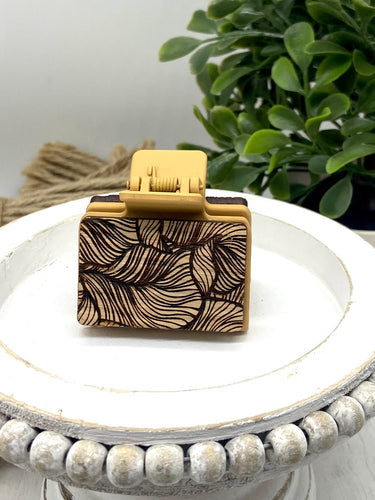 Engraved Leaves Wood hair claw clip