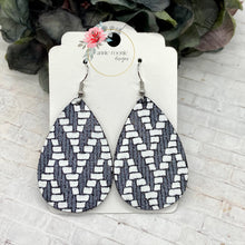 Load image into Gallery viewer, Black &amp; White Chevron Leather Teardrop earrings