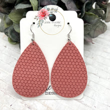 Load image into Gallery viewer, Salmon Pink Honeycomb Suede Teardrop earrings