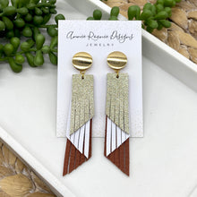 Load image into Gallery viewer, Cascading Fringe leather Earrings