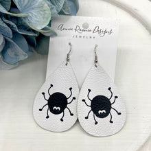 Load image into Gallery viewer, Spiders on white leather Teardrop earrings