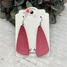 Load image into Gallery viewer, Metallic Dark Pink Saffiano Leather Wedge Bar earrings