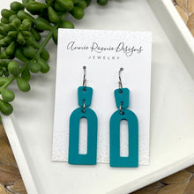 Load image into Gallery viewer, Phoebe earrings