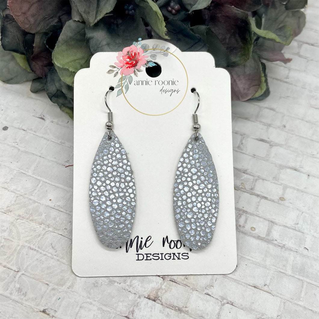 Silver Metallic Stingray Leather Oval earrings