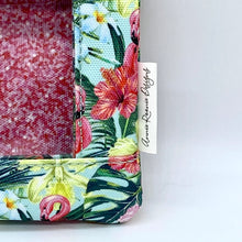 Load image into Gallery viewer, Flamingos in Paradise Peek-a-boo Splash bag