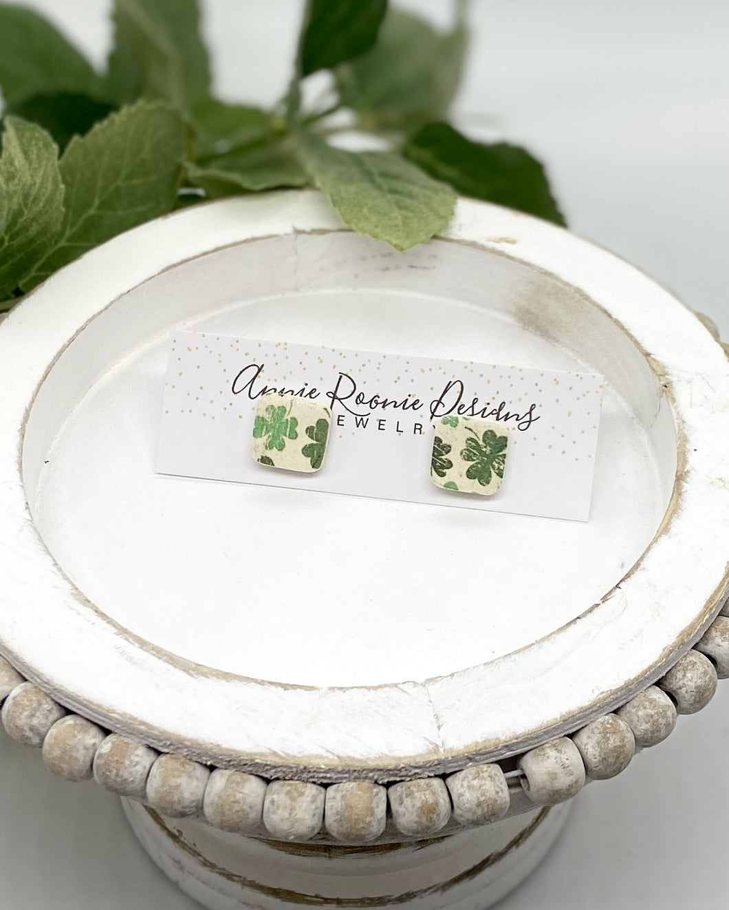 Shamrock Clay stud earrings