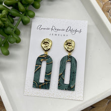 Load image into Gallery viewer, Phoebe earrings