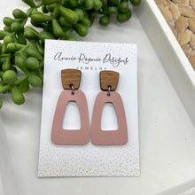 Load image into Gallery viewer, Keyhole leather earrings (wood post)