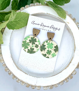 Shamrock Round Clay earrings