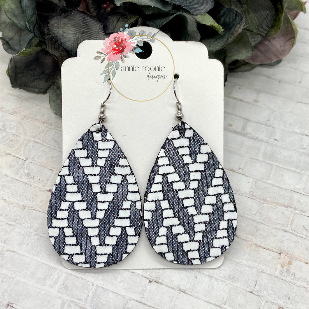 Black & White Chevron Leather Teardrop earrings