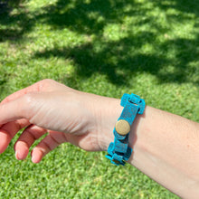 Load image into Gallery viewer, Teal &amp; Bronze Glitter leather Rectangle link bracelet