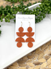 Load image into Gallery viewer, Stella earrings