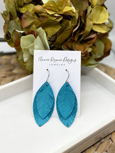 Load image into Gallery viewer, Petite Double Fringe earrings in suede leather