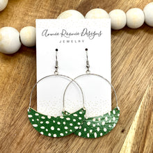 Load image into Gallery viewer, Crescent Arched earrings