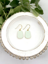 Load image into Gallery viewer, Oblong Pendant Gold Clay earrings