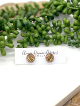 Load image into Gallery viewer, Leaf Pattern Stud Earrings
