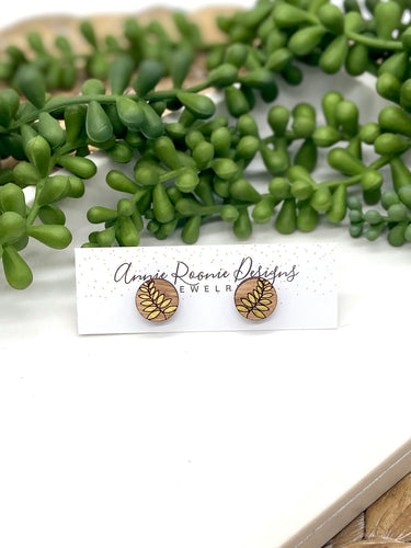 Leaf Pattern Stud Earrings