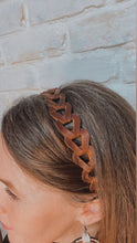 Load image into Gallery viewer, Brandy leather Triangle link headband