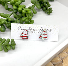 Load image into Gallery viewer, Christmas Cake Wooden Stud Christmas Tree earrings