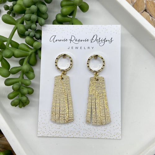 Sarah Fringe earrings in Gold Sueded leather